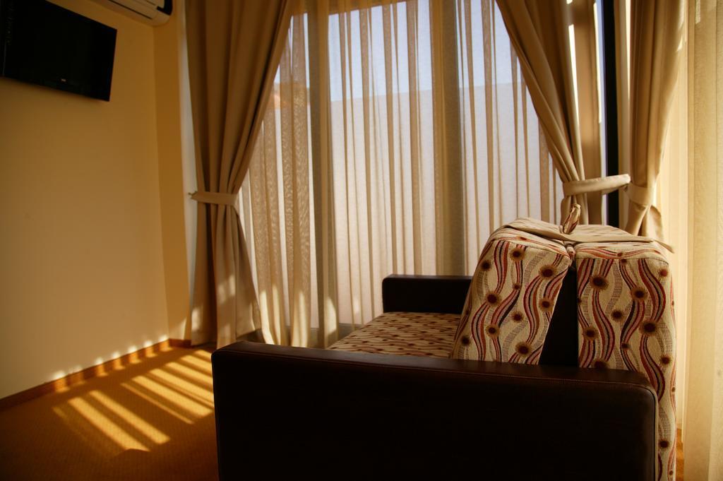 Garni Hotel Contact 贝尔格莱德 客房 照片